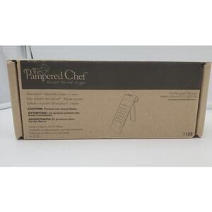 Pampered Chef Microplane Coarse Food Grater w/Cover & Adjustable Handle #1108
